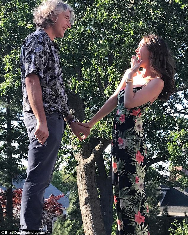 U fejua me biznesmenin amerikan, ja unaza me diamant që mori aktorja shqiptare (Foto)