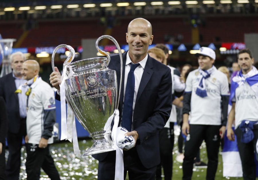 Zidane, si profet, “parashikoi” se do fitonte titullin e 10, 11 dhe 12 me Realin