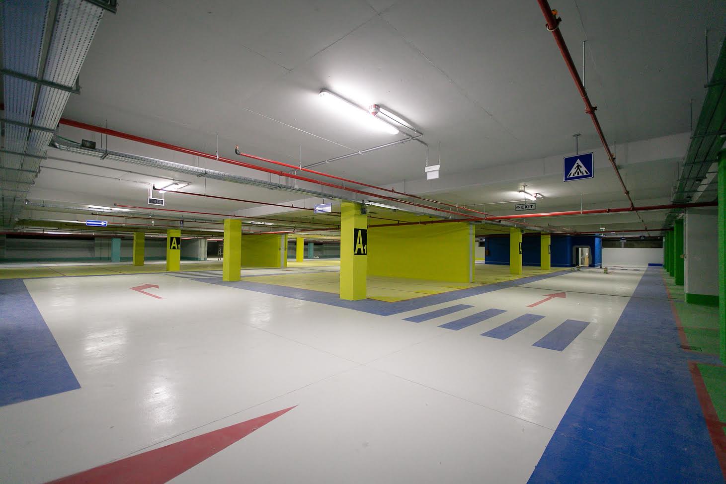 320 vende të lira, ja sesi duket parkingu i Bulevardit të Ri (VIDEO)