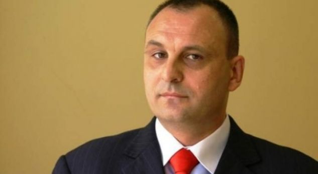 Petroviç e konfirmon: Për Ushtrinë e Kosovës vendosim siç thotë Beogradi