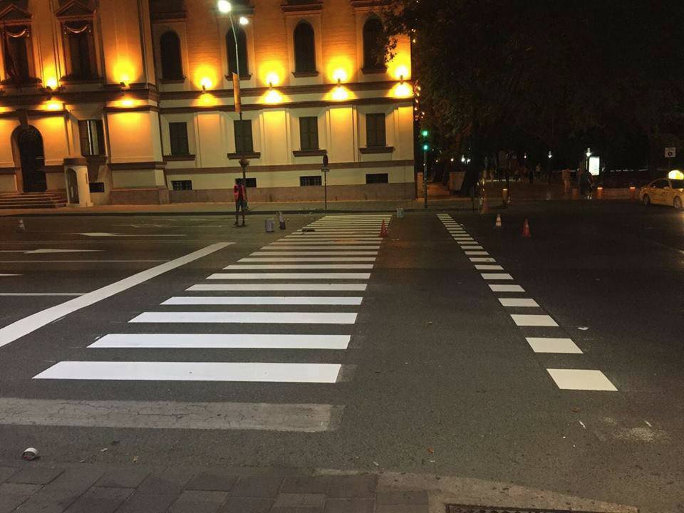 FOTOT/ Vijëzohet ‘Bulevardi Dëshmorët e Kombit’, Bashkia: Kujdes shpejtësinë!