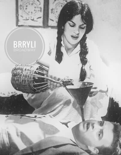 FOTOT/ Zgjedhjet në PD dhe kampingu i LRI-së, bëhen “ushqim” për faqet e humorit