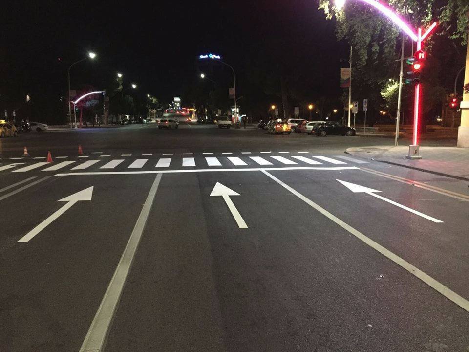 FOTOT/ Vijëzohet ‘Bulevardi Dëshmorët e Kombit’, Bashkia: Kujdes shpejtësinë!
