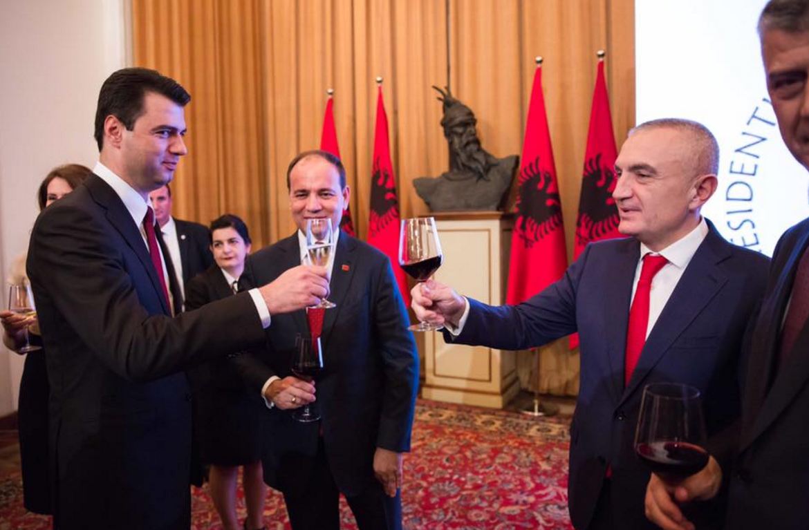 Shpenzime luksi/ Batërdia e ministrave dhe drejtorëve të PD- LSI me ankandet