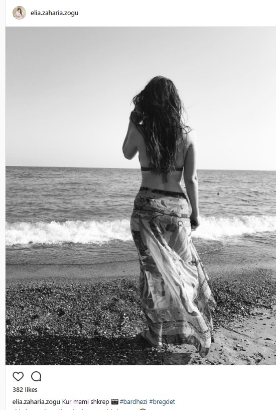 FOTOT/ “Kur mami shkrep”, Elia Zaharia, me bikini në Instagram