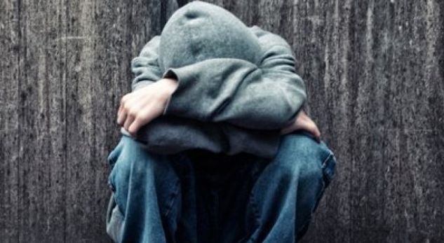 Dikur një i pastrehë që donte t’i jepte fund jetës, sot një milioner (FOTO)