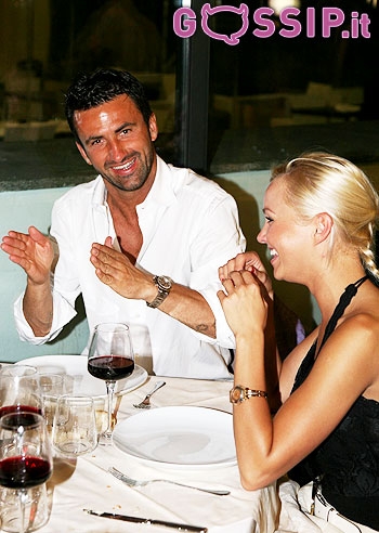 PROFIL/ Kush është trajneri i ri i Kombëtares, rastësia që i shpëtoi jetën dhe karriera e tij