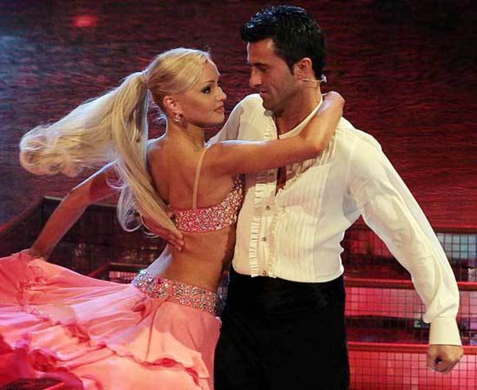 PROFIL/ Kush është trajneri i ri i Kombëtares, rastësia që i shpëtoi jetën dhe karriera e tij