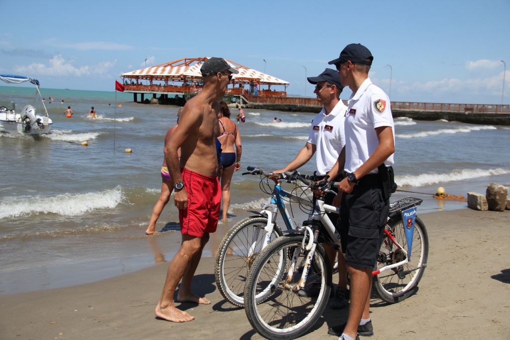 E diela në plazh, policia publikon masat