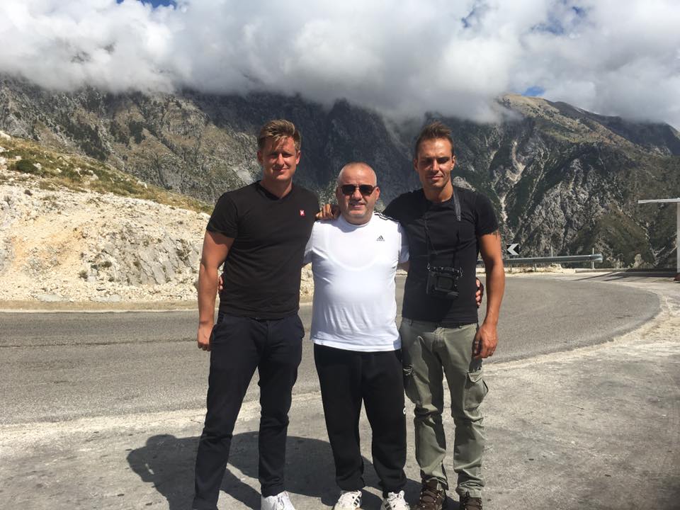 Saga e Klement Balilit edhe në mediat gjermane? Fotot “kompromentuese” të Artan Hoxhës