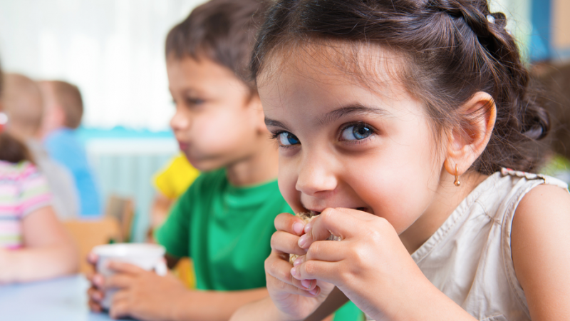 Gjërat që duhet të bëjnë prinderit që të kenë fëmijë të fuqishëm mendërisht