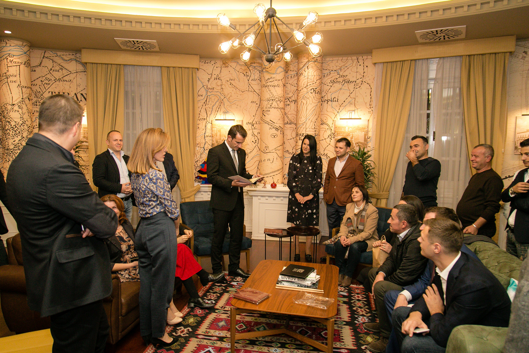 Panairi i Brukselit, Veliaj takon delegacionin që do përfaqësojë Tiranën: Mundësi fantastike për t’u promovuar!