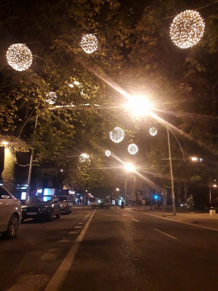 FOTOT / Festat e fundvitit, Tirana ndryshon fytyrë