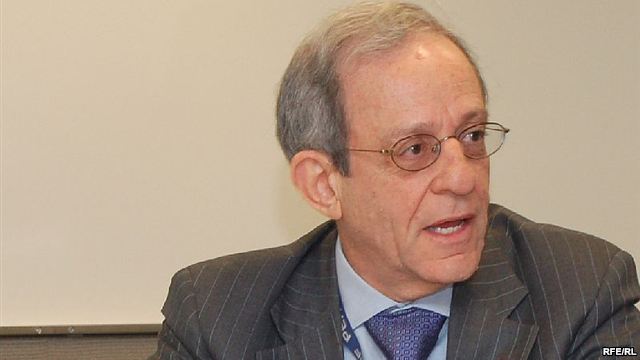 Diplomati amerikan: Haradinaj e Thaçi mund të akuzohen nga Gjykata Speciale