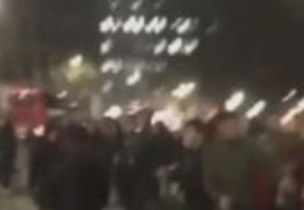 VIDEO/ ‘Mos o shqipe’, sherr me thika mes shqiptarëve në Londër për festën e 28 Nëntorit