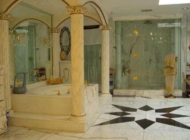 FOTOT/ Njihuni me vilën superluksoze ku jetonte diktatori i Zimbabves, Mugabe