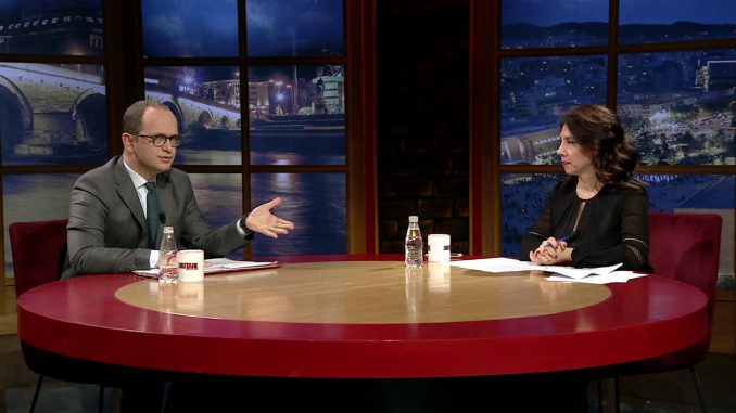 Fushata për të ‘nxirë Shqipërinë’, Bushati: Me e-mailet e Pollos kanë filluar barcaletat në PE