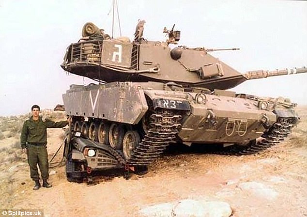 FOTOT/ Kushton miliarda dollarë, por edhe tanku prishet e ‘të lë në baltë’