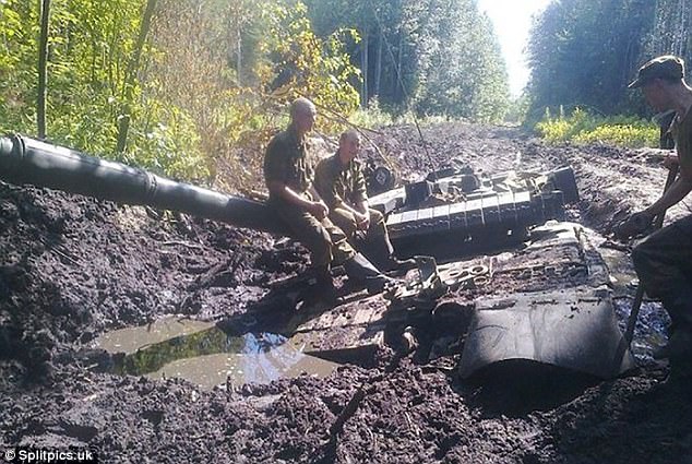 FOTOT/ Kushton miliarda dollarë, por edhe tanku prishet e ‘të lë në baltë’