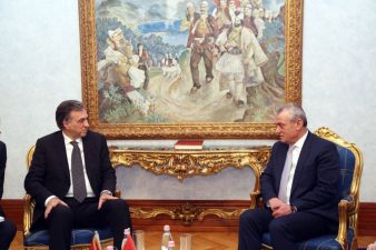 Kryeparlamentari Ruçi takon Presidentin e Malit të Zi: Të thellojmë bashkëpunimin ekonomik mes dy vendeve