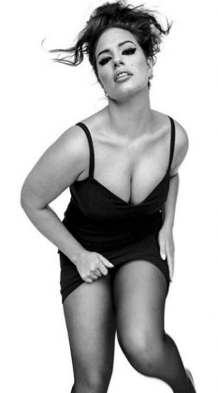 Ashley sërish bombastike