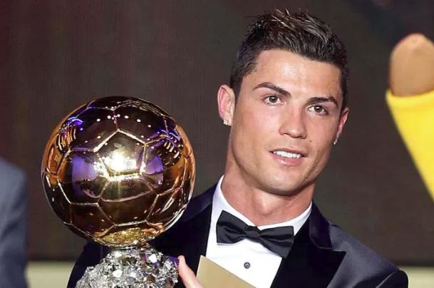 Ronaldo kërkon 50 mln euro në sezon dhe kontratë të përjetshme me Real Madrid