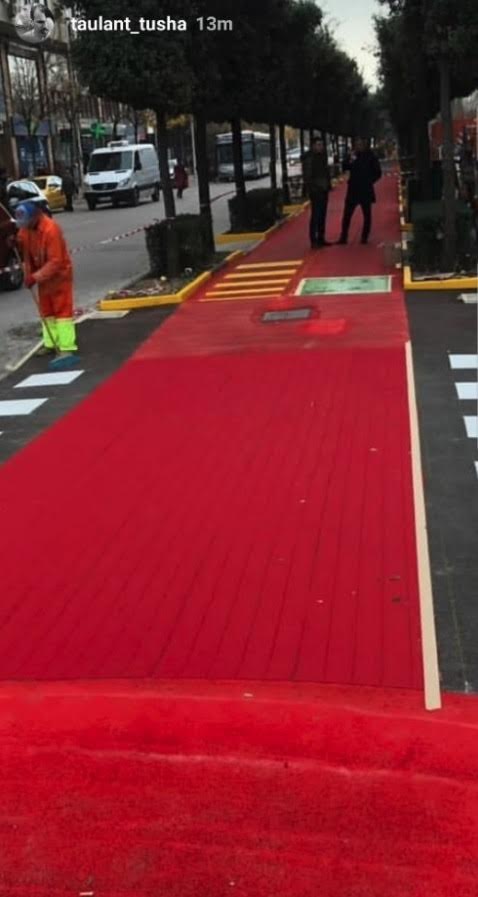 FOTOT/ Rrugët e reja me korsi biçikletash në Tiranë…Bulevardi vishet kuqezi