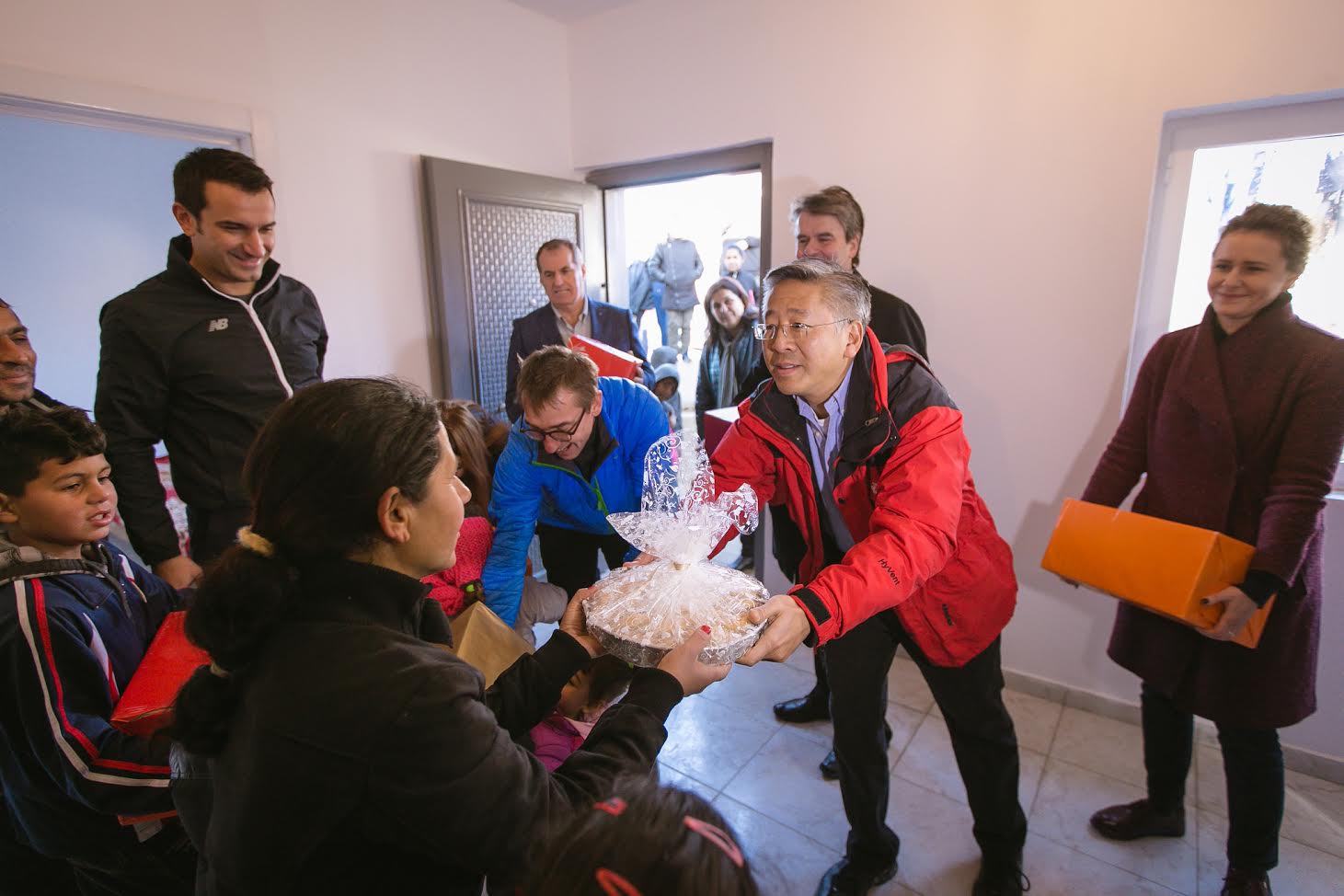 Donald Lu krah Veliajt, dhurojnë 60 shtëpi të reja për komunitetin rom në Lanabregas