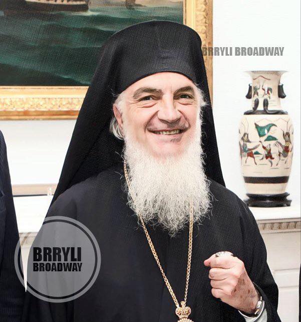 FOTOT/ Rrjetet sociale ironi me politikën edhe gjatë ndërrimit të viteve