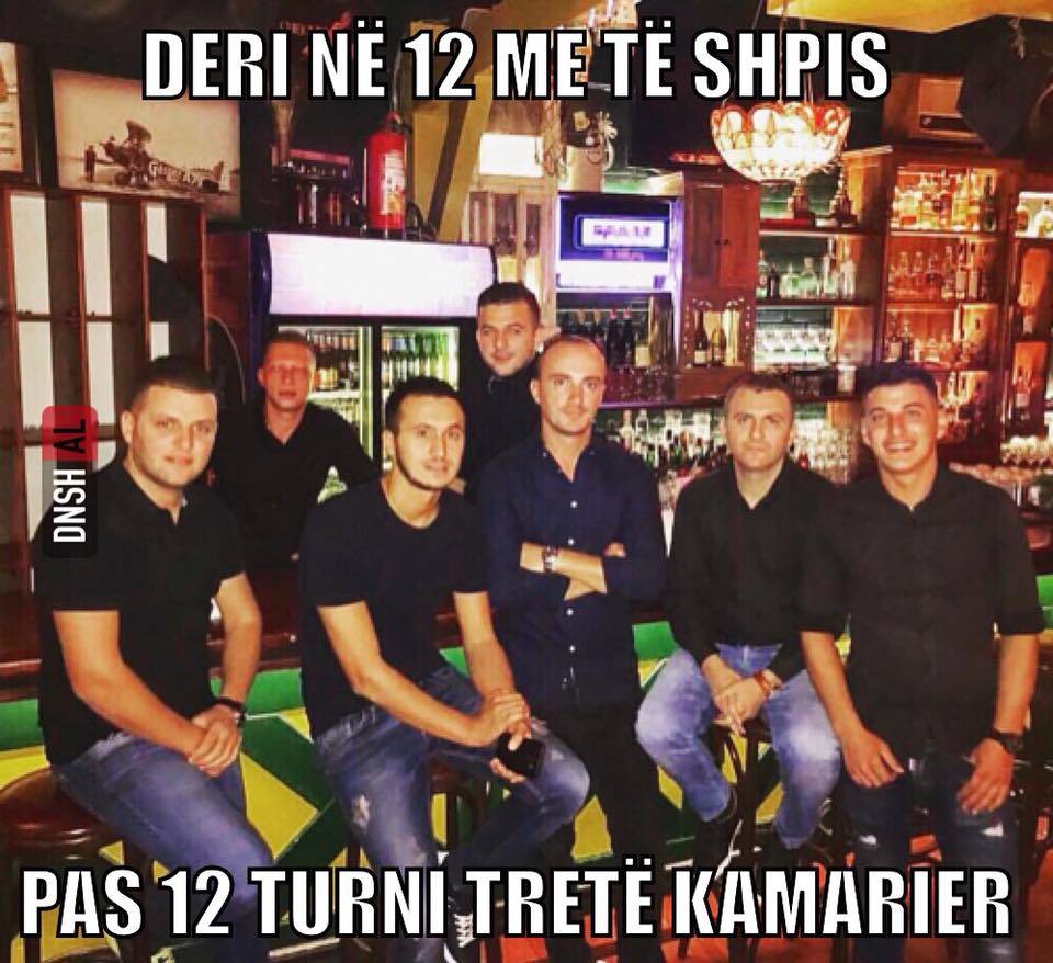 FOTOT/ Rrjetet sociale ironi me politikën edhe gjatë ndërrimit të viteve