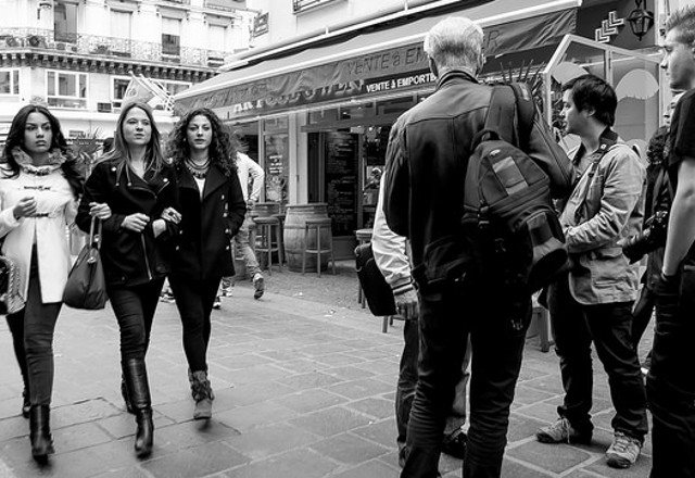 Komentet seksiste në rrugë? Në Francë gjobitesh 90 euro