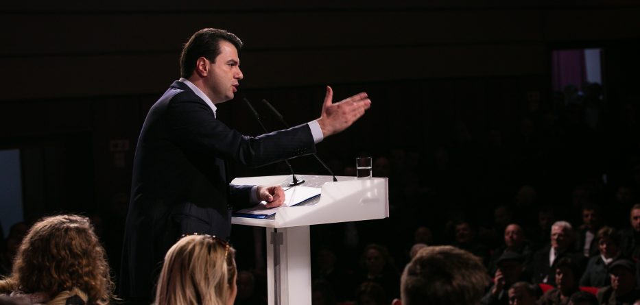 Basha sulmon Ramën: E ka humbur të drejtën e qeverisë, i shërben krimit