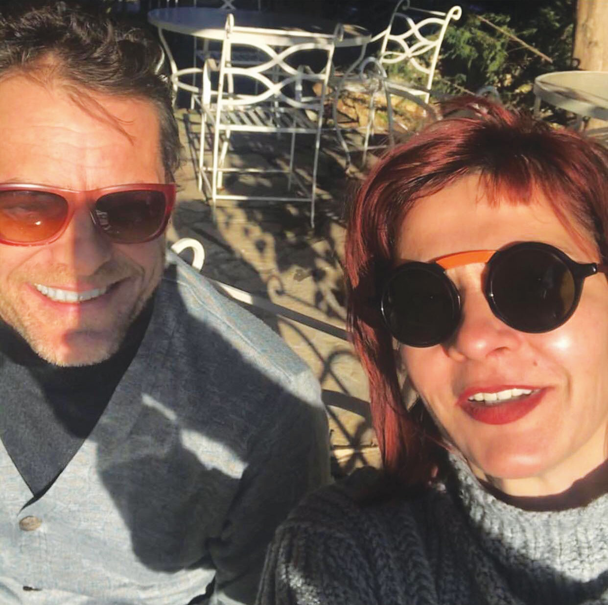 I dashuri i ri i Ema Andreas është një piktor që e pikturon nudo