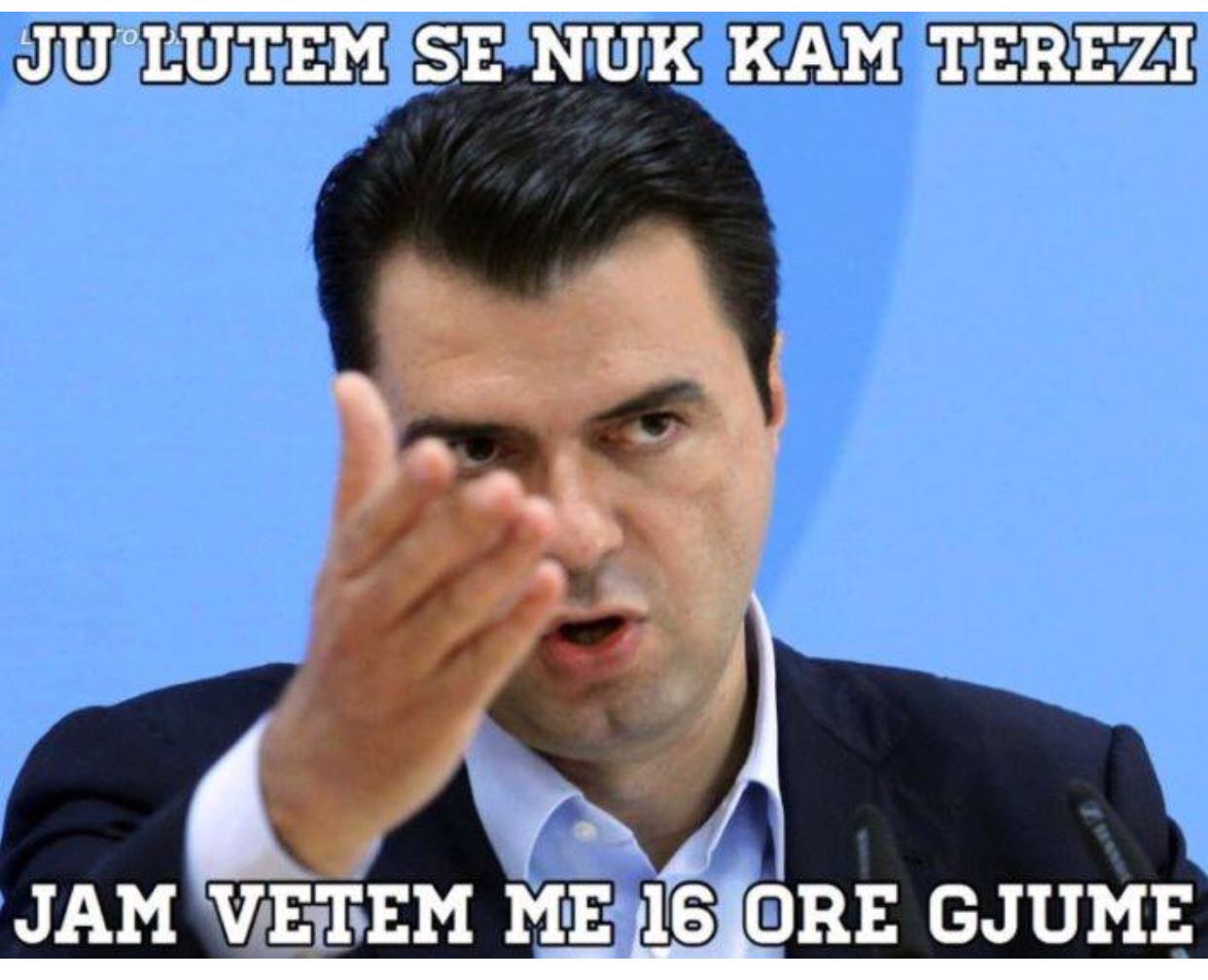 FOTOT/ Protesta e opozitës, rrjetet sociale ironi me Bashën: Jam vetëm me 16 orë gjumë