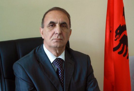 Akademiku: Nesër jam në bulevard, protestoj kundër Bashës dhe Ramës