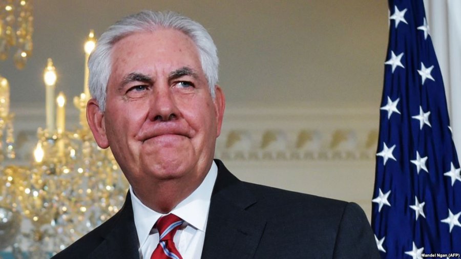 Sekretari amerikan Tillerson nuk mendon tërheqjen nga posti