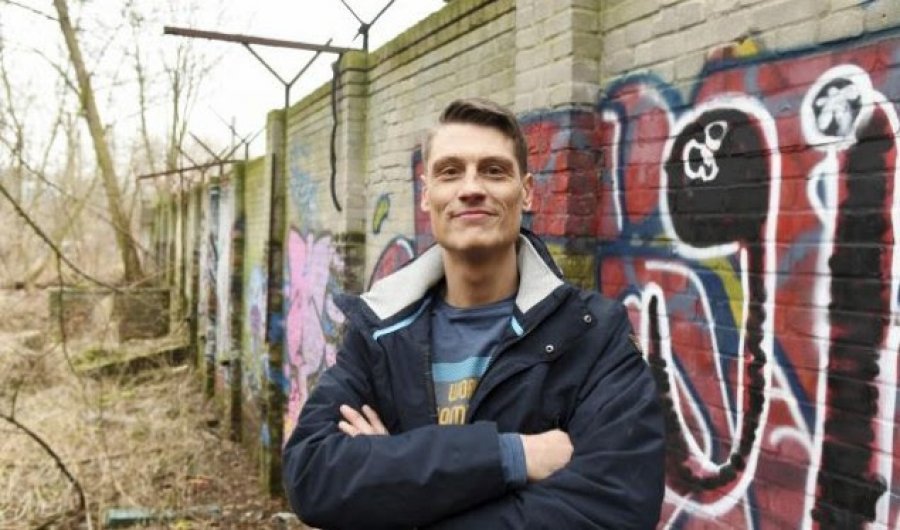 Kuriozitet/Gjendet një pjesë e paprekur e murit të Berlinit!