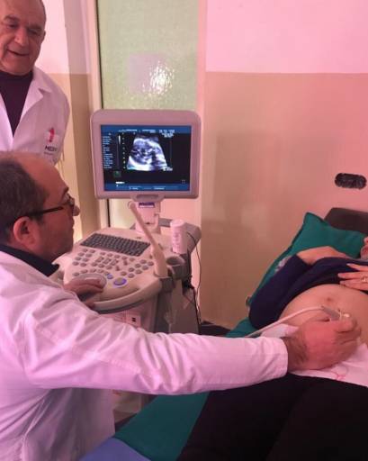 Patronazhimi i spitaleve rajonale, gjinekologët nga Tirana shërbim pa kufizim në spitalin e Burrelit