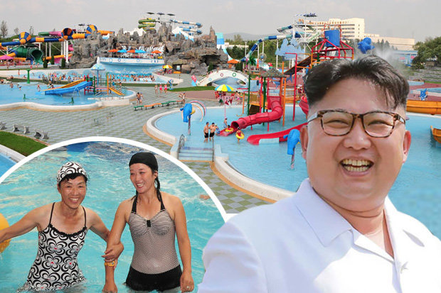 FOTOT/ Resorti i Kim Jong Un ku çdo vizitor duhet të përulet përpara portretit të babait të tij