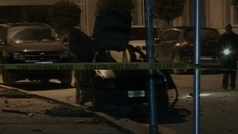 Krujë/ Policit i djegin makinën dhe i hedhin granata në oborrin e shtëpisë
