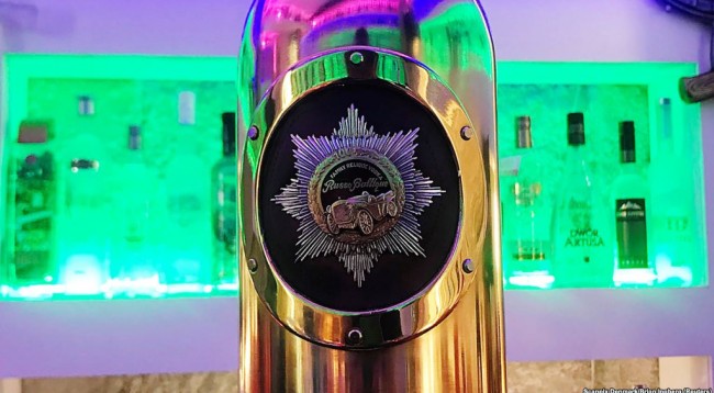 Grabitet shishja me vodka ruse që kushtonte 1.3 mln dollarë