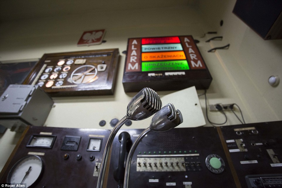 FOTOT/ Një vështrim brenda bllokut më të madh komunist, aty ku koha duket se ka ngecur