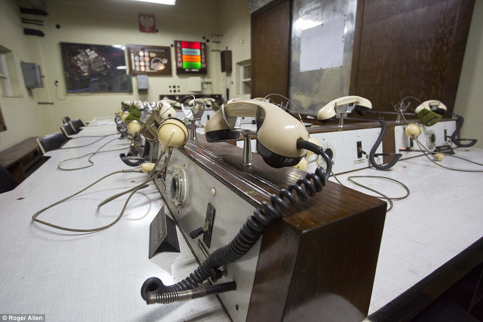 FOTOT/ Një vështrim brenda bllokut më të madh komunist, aty ku koha duket se ka ngecur