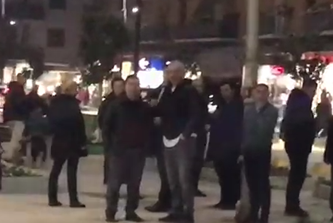 VIDEO/ ‘Keni Perëndi apo jo’, Rama ‘përplaset’ me qytetarin në Fier. Ja reagimi i tij