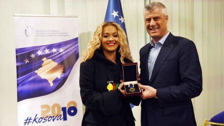 Thaçi dekoron Rita Orën: Imazhi i Kosovës kudo në botë