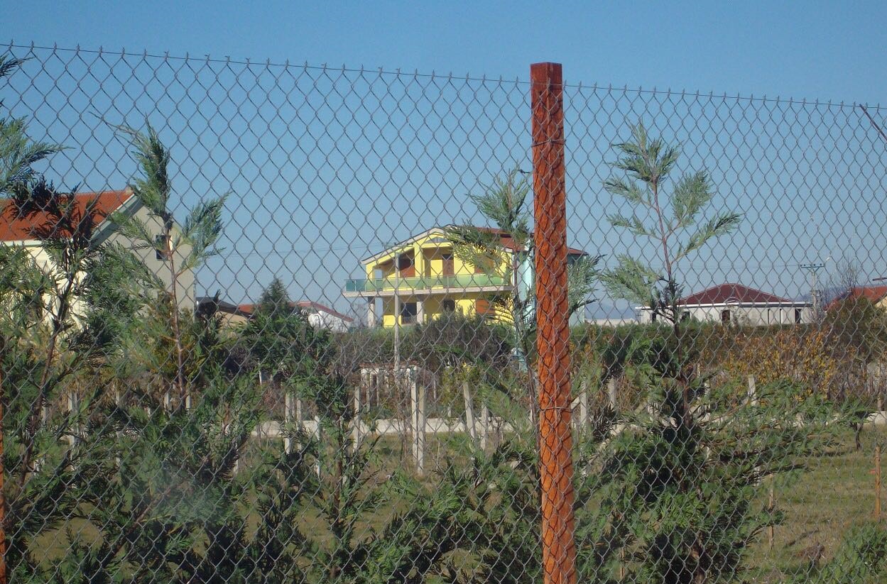 “Forca e ligjit’ shkatërron një tjetër grup kriminal, sekuestrohen mbi 1.4 milionë euro pasuri