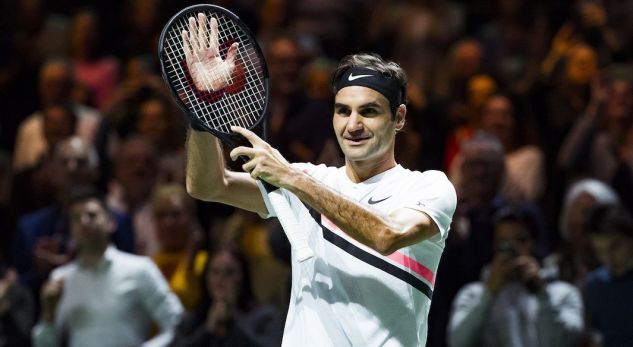 Federer, numri një i botës triumfoi lehtësisht në Roterdam