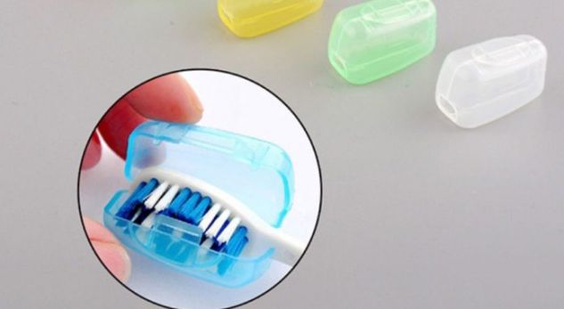 Studimi/ Ja pse nuk duhet t’i vendosni kapak furçës së dhëmbëve