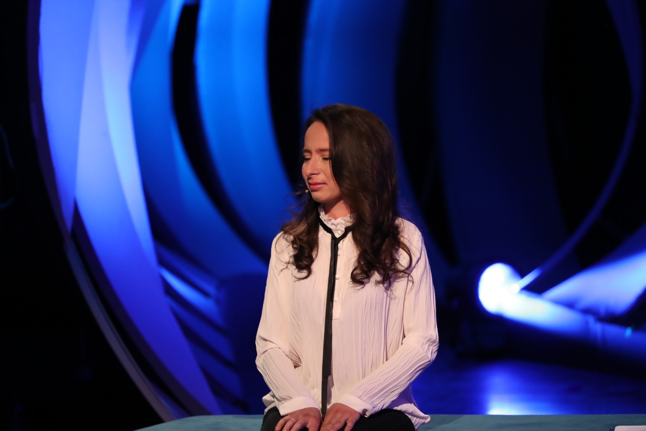 Përballja pas 20 vitesh me babain që e braktisi, vajza: Të kam falur, por nuk dua të takoj