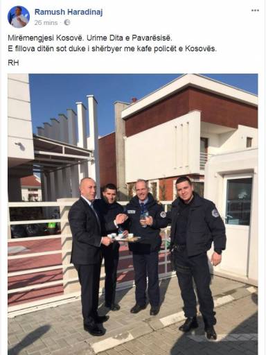 FOTO/ Haradinaj surprizon, bën një gjest tepër fisnik